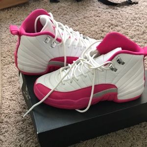 Air Jordan 12 Retro OG Valentine edition 5.5youth